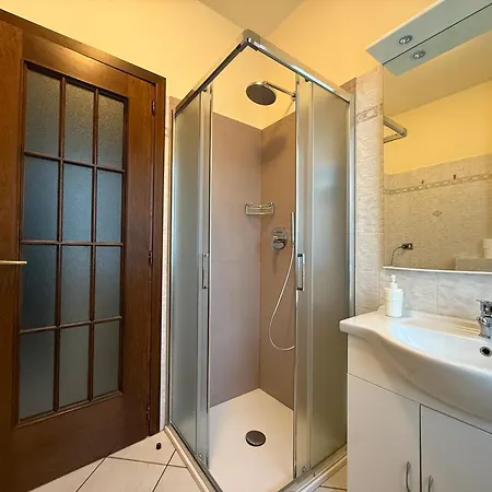 Apartament Casa Alpina - *